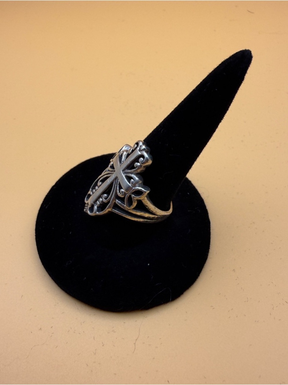 Antique Silver Cross Filigree Statement Ring - Picture 3 of 5